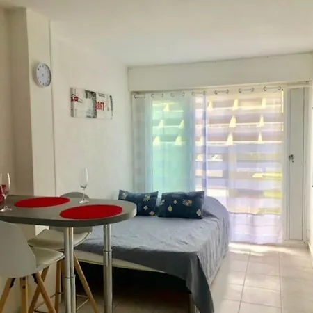 88, Port Nature 1 Au Village Naturiste 아파트 아그